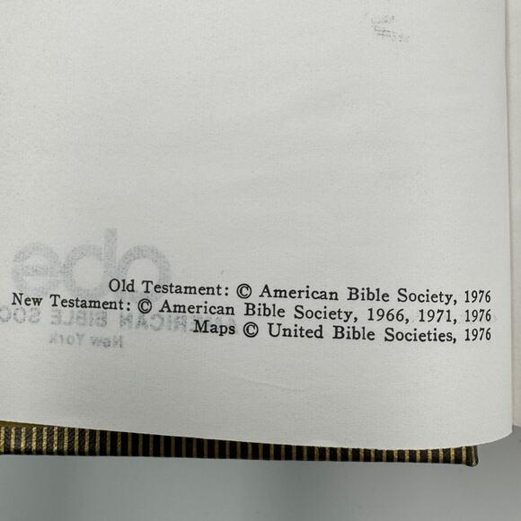 Good News Bible 1976 Today’s English Version Gold Hardcover Vintage ABS - Picture 7 of 8